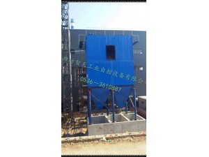 MC、FMC型分室清灰脈沖袋式除塵器，是我公司在采用美國富樂公司產(chǎn)品技術(shù)基礎(chǔ)上，結(jié)合國產(chǎn)普通MC型脈沖袋式除塵器的基礎(chǔ)上，改進(jìn)的新型高效脈沖袋式除塵器。